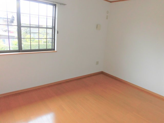 プラッサムコート羽衣Ｄ棟の洋室