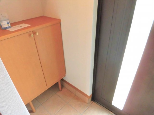 プラッサムコート羽衣Ｄ棟の玄関