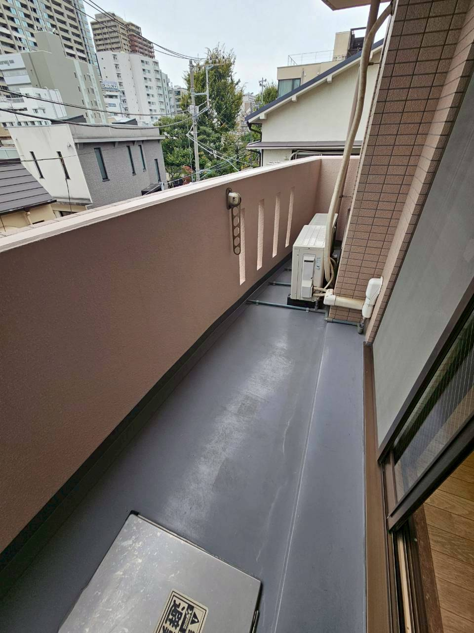【バルコニー】