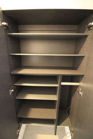 サンクステルの玄関