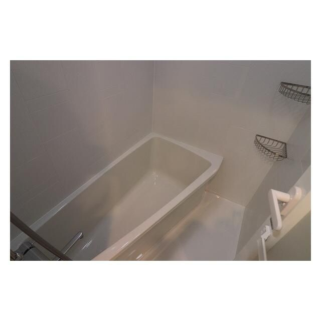 コンフォリア滝野川の浴室