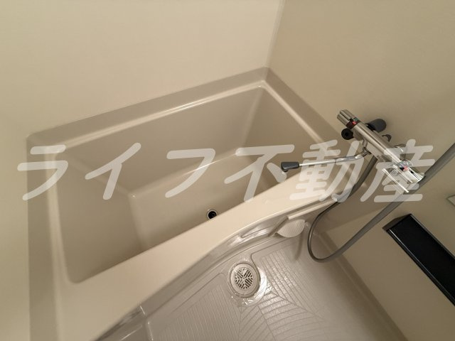 ララプレイス玉造パルクの浴室|ゆったり過ごせるお風呂です