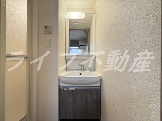 ララプレイス玉造パルクの独立洗面台|独立洗面台で身支度をすべて済ませてしまいましょう