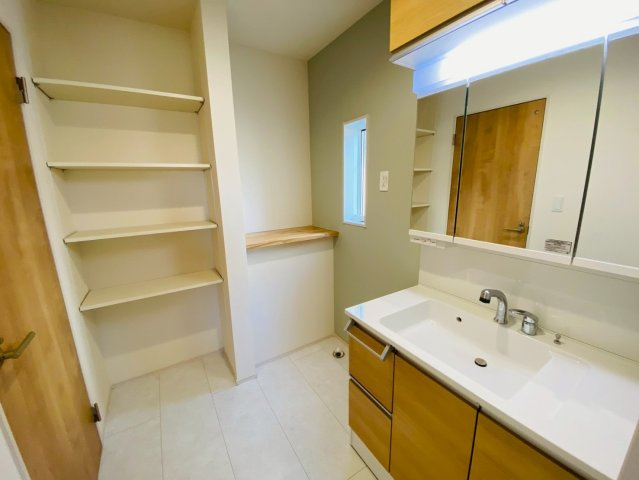 ブルーミングガーデン／北区鶴羽田１丁目／２号棟のランドリースペース