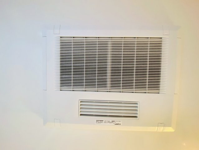 ブルーミングガーデン／北区鶴羽田１丁目／２号棟の冷暖房・空調設備