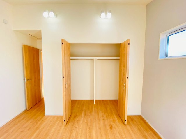 ブルーミングガーデン／北区鶴羽田１丁目／２号棟の収納