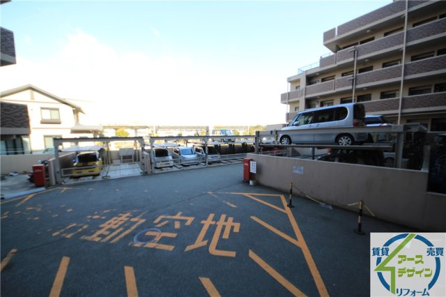 プレステージ明石大久保Ⅴの駐車場