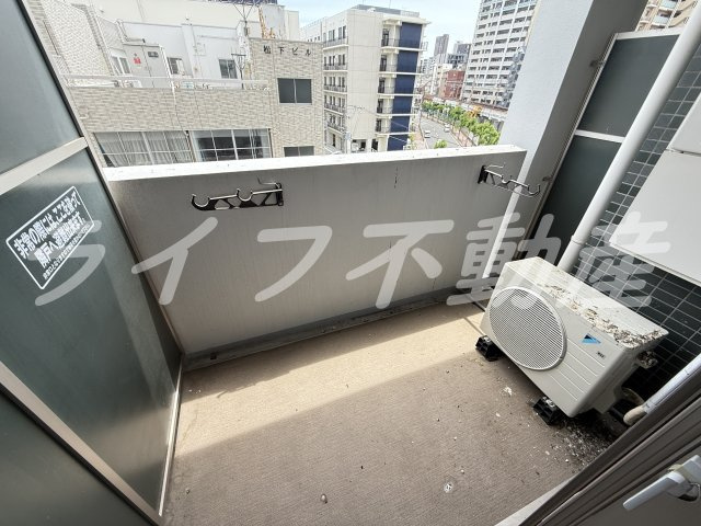 プレサンス玉造駅前　仲介手数料無料のバルコニー|広々としたバルコニーです