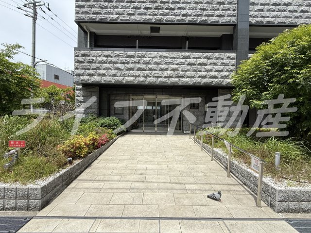 プレサンス玉造駅前　仲介手数料無料のエントランス|エントランスです