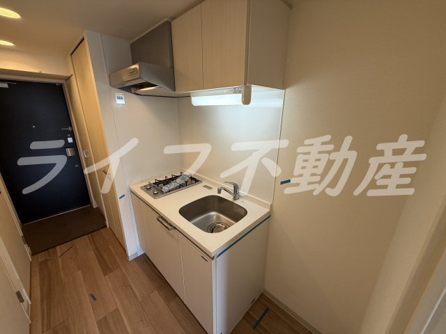 プレサンス玉造駅前　仲介手数料無料のキッチン|キッチンでお料理をお楽しみください