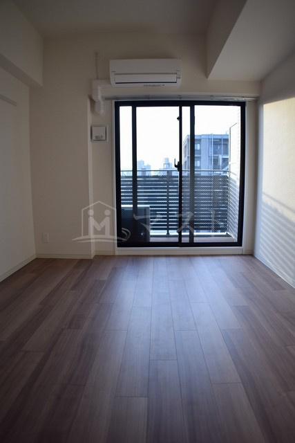 ララプレイス大阪城公園ヴェルデの洋室