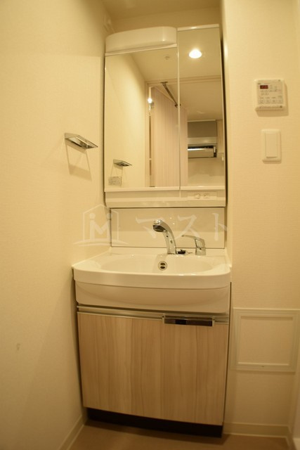 ララプレイス大阪城公園ヴェルデの洗面所