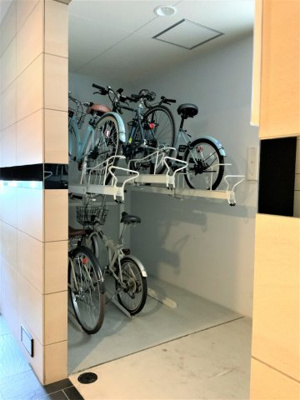 【その他共用部分】 | プランドール江戸堀 | サイクルスタンド付きの屋内駐輪場です♪