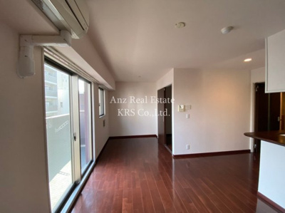 【居間・リビング】 | プランドール江戸堀 | 明るいお部屋☆角部屋です☆