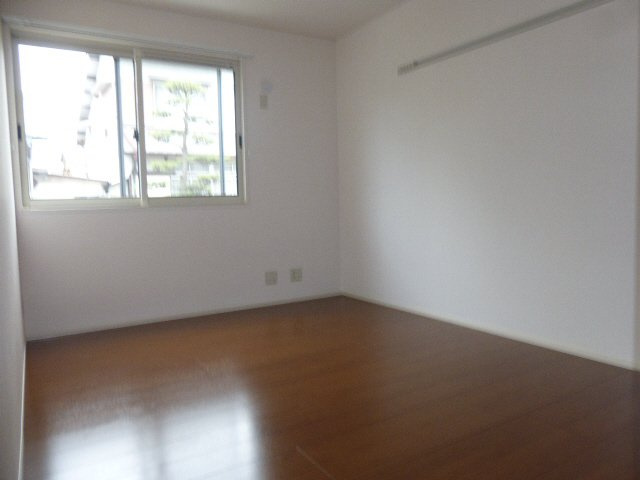 コン　プリオの寝室