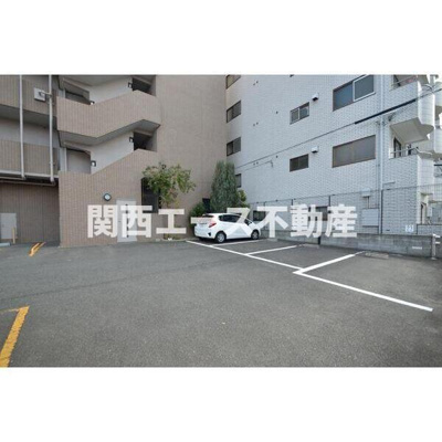 【駐車場】 | リヴェール楠根