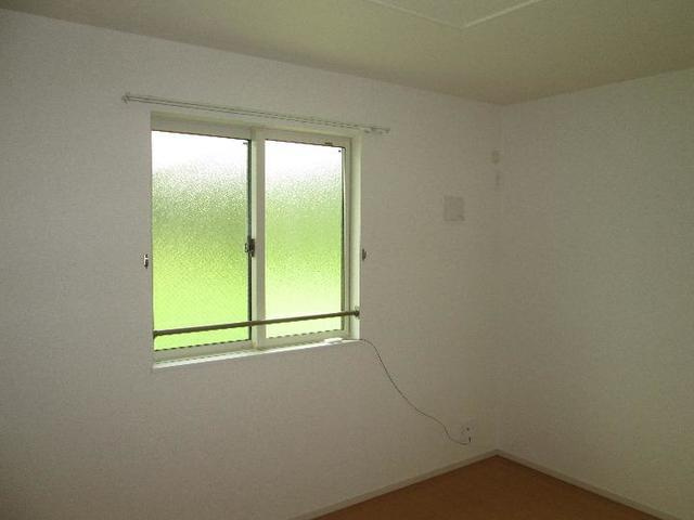 ウエスト　ノアαの洋室