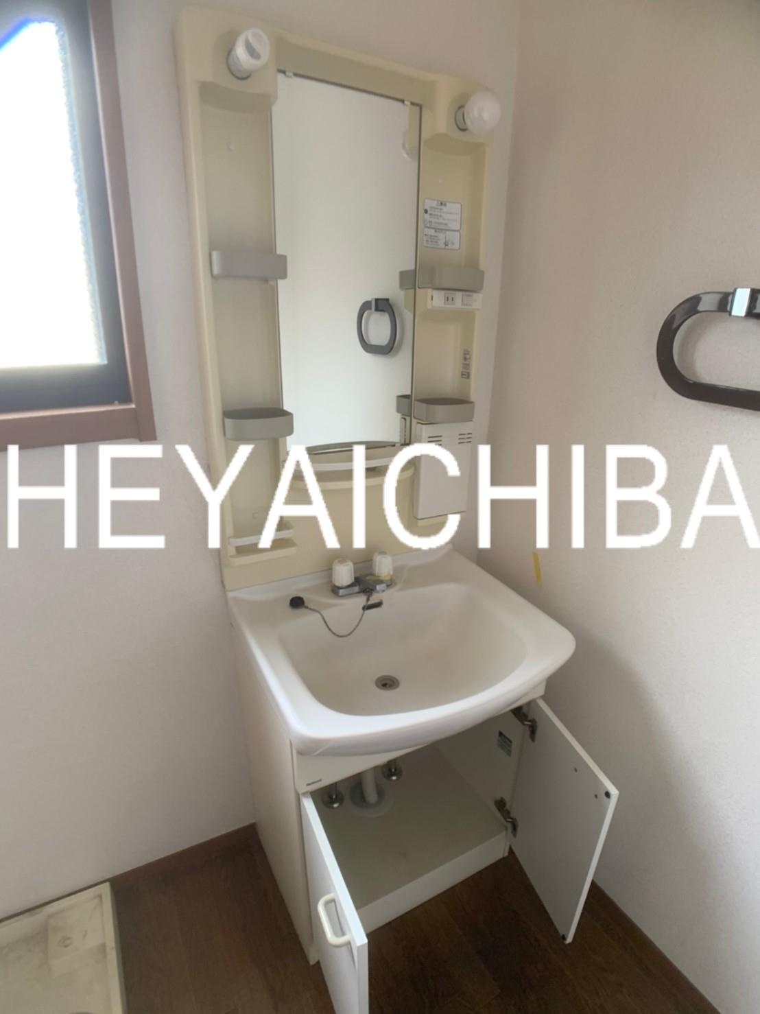 クレール松が谷の洗面所