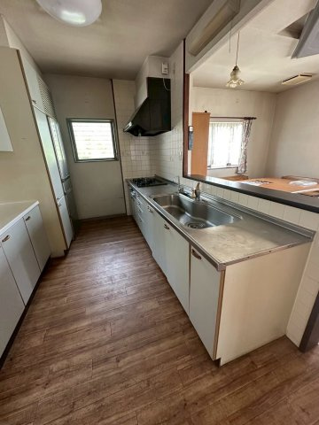 八千代町戸建の独立洗面台