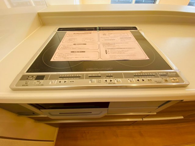 ブルーミングガーデン／北区鶴羽田１丁目／４号棟のキッチン