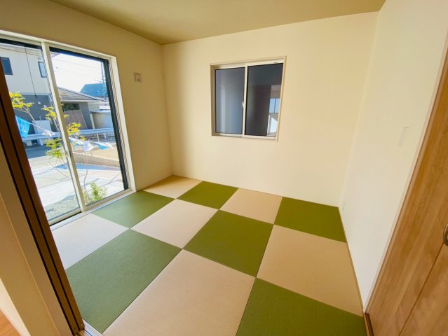 ブルーミングガーデン／北区鶴羽田１丁目／４号棟の和室