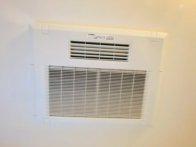 ブルーミングガーデン／北区鶴羽田１丁目／４号棟の冷暖房・空調設備