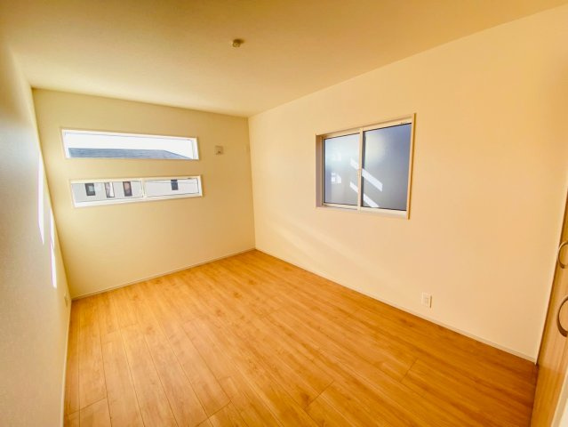 ブルーミングガーデン／北区鶴羽田１丁目／４号棟の洋室