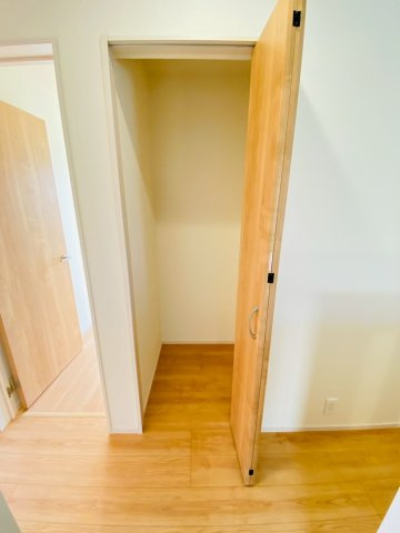 ブルーミングガーデン／北区鶴羽田１丁目／４号棟の収納