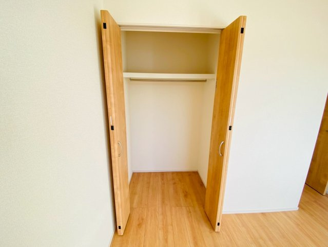 ブルーミングガーデン／北区鶴羽田１丁目／４号棟の収納