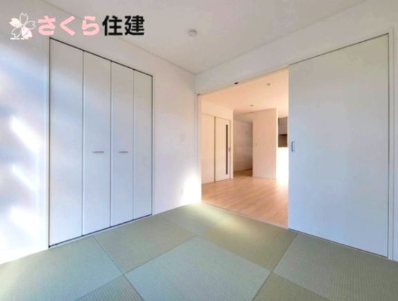 グレイドルガーデン大田原市薄葉第3　の和室|オシャレな琉球畳の4.5畳の和室は来客時や小さなお子様のお昼寝スペースとしても活用いただけます◎