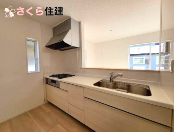 グレイドルガーデン大田原市薄葉第3　のキッチン|対面式システムキッチンで家族とコミュニケーションをとりながら家事ができます◎