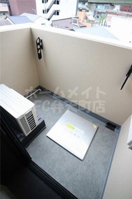 【バルコニー】 | HR・FRONT・REGALドームウエスト | 落ち着いた時間を過ごせるバルコニーです