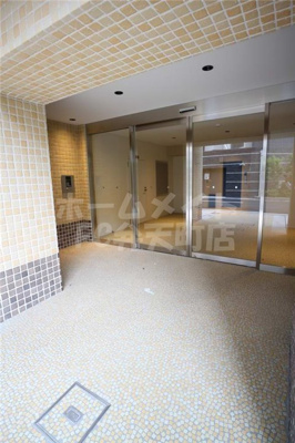 【エントランス】 | HR・FRONT・REGALドームウエスト | 建物の内部です