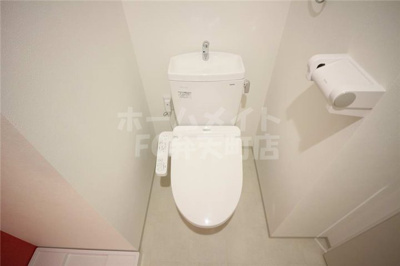 【トイレ】 | HR・FRONT・REGALドームウエスト | シンプルで使いやすいトイレです