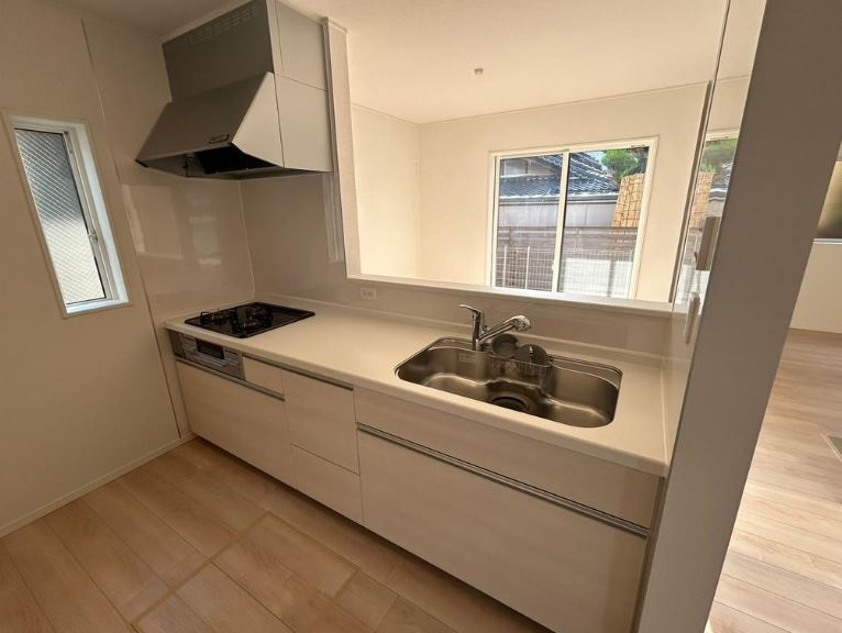 東大阪市布市町　新築戸建のキッチン