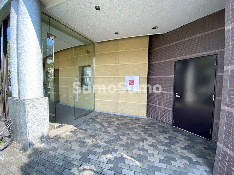 ドゥーエ学芸大学のエントランス|清潔なエントランスです