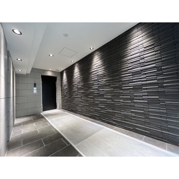 S-RESIDENCE堀田Northのエントランス