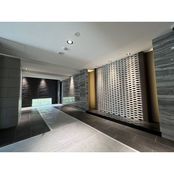 S-RESIDENCE堀田Northのロビー