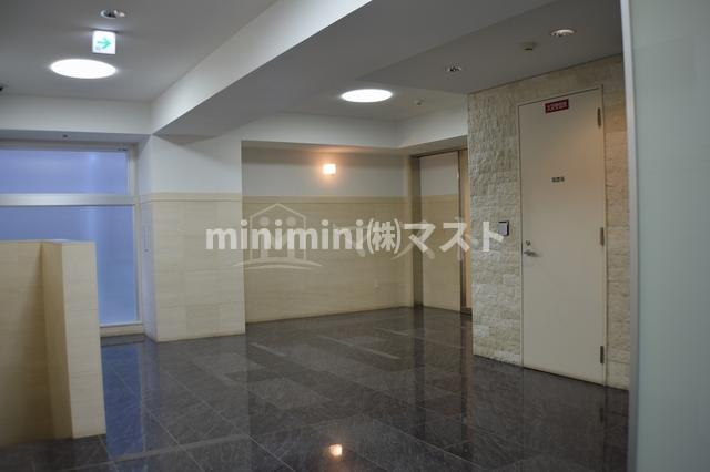 コンソラーレ桜川Ⅴのエントランス