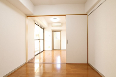 【居間・リビング】 | リファレンス博多駅前