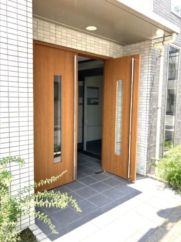 アテリア コートのエントランス