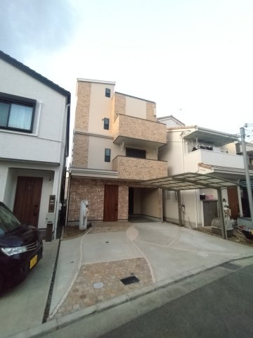 摂津市鳥飼野々三丁目戸建の外観