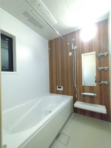 摂津市鳥飼野々三丁目戸建の浴室