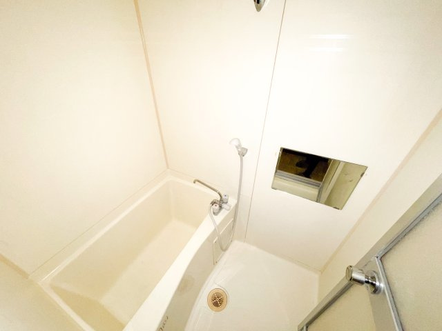 グランドハイツ加美東の浴室