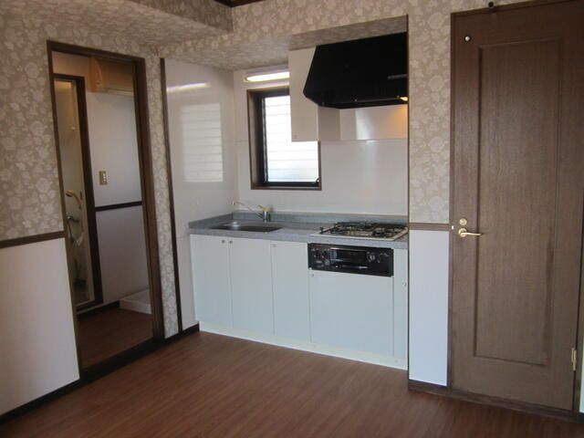 Ｃｏｍｆｏｒｔ岡村のキッチン