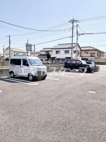 メゾン・ド・ヴェールⅡの駐車場|高崎、前橋のお部屋探しはエンドスケープまで！お客様の理想お聞かせ下さい♪