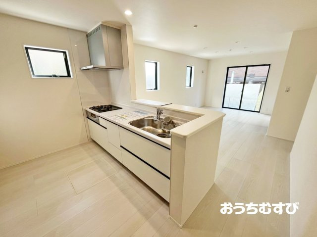 尾張旭市新居町(全3棟)のキッチン