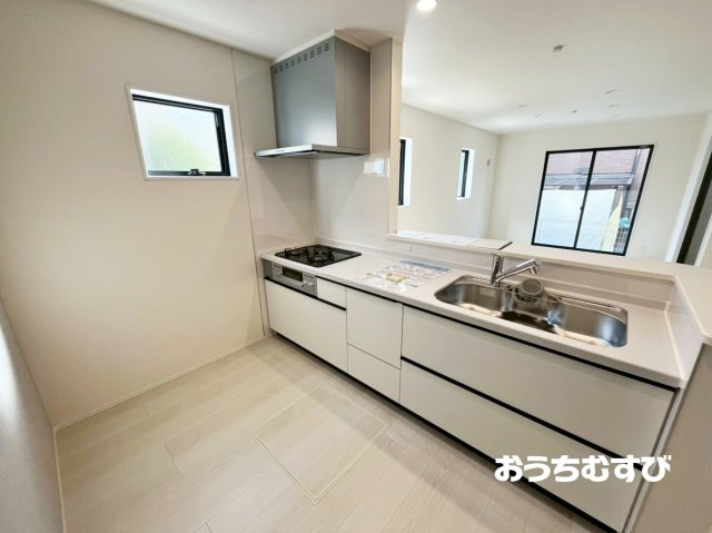 尾張旭市新居町(全3棟)のキッチン