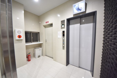 【ロビー】 | U-RO湊川公園前