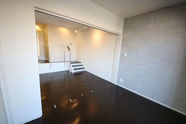 ドゥーエ千種の居間・リビング